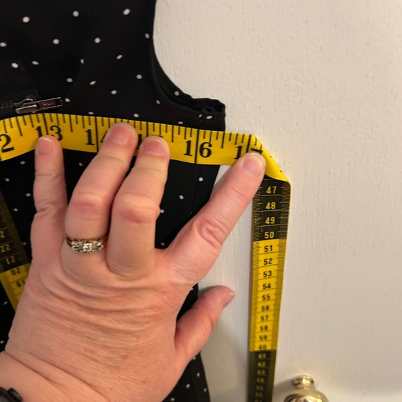 Reitmans Size XXS Black and White Polka Dot Blouse - Picture 5 of 7